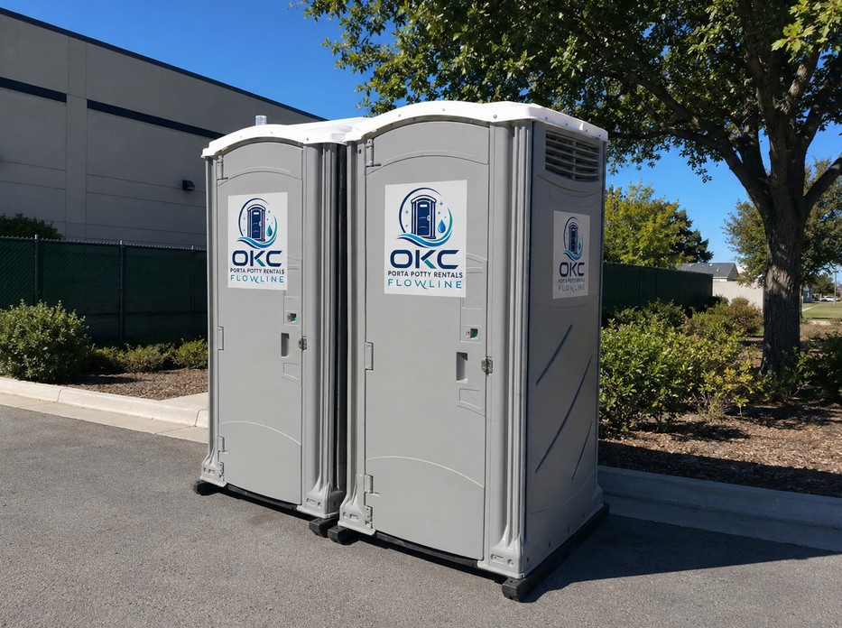 Deluxe flushing portable toilet rental Oklahoma City